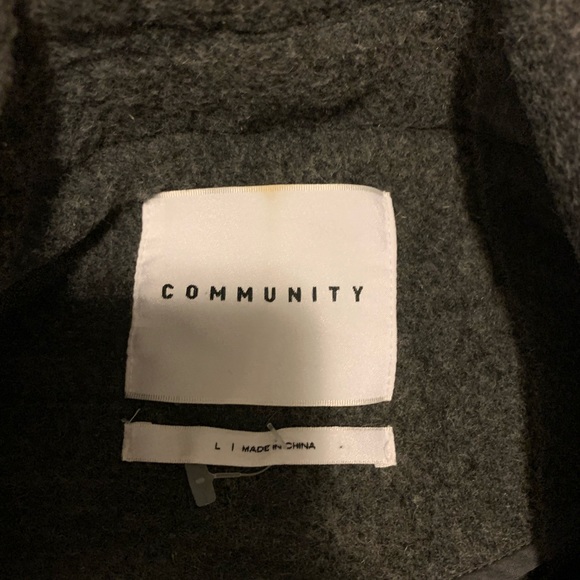 Aritzia Community Coat - Picture 2 of 2